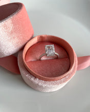 Cargar imagen en el visor de la galería, Anillo Lily